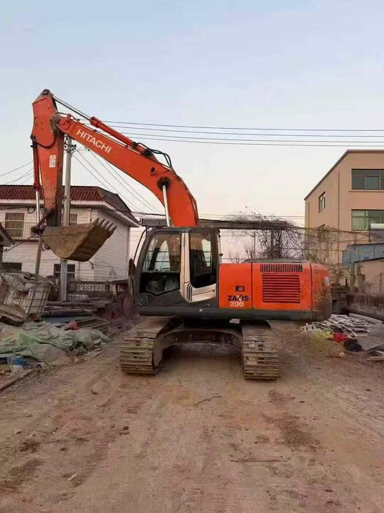 Buy Hitachi EX200-3 Used Excavator / 1