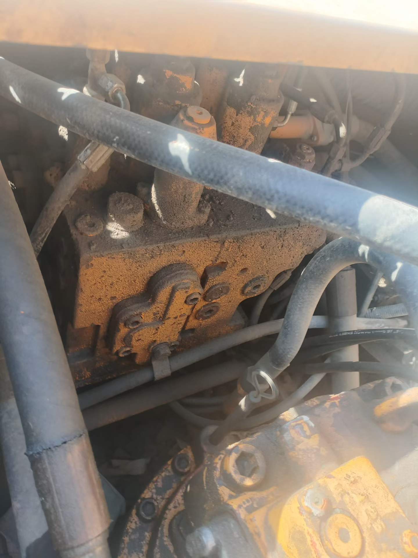 Used Sany SY215C Excavator 2016 Model / 5