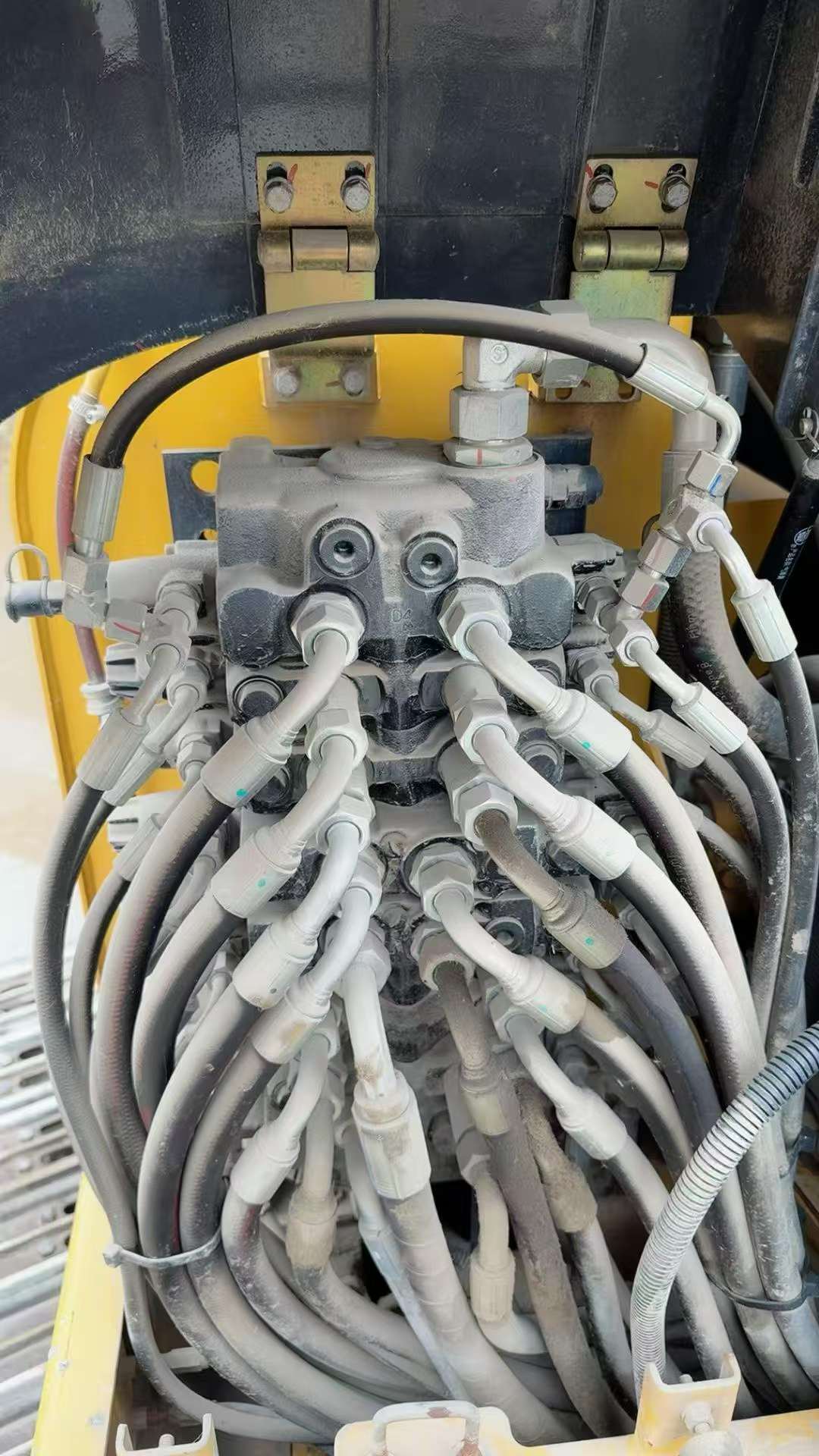 Used XCMG LW60G Excavator 2021 Model / 3