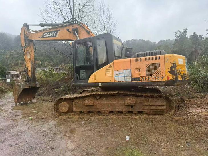 Buy Sany SY215C-8 Used Excavator / 1