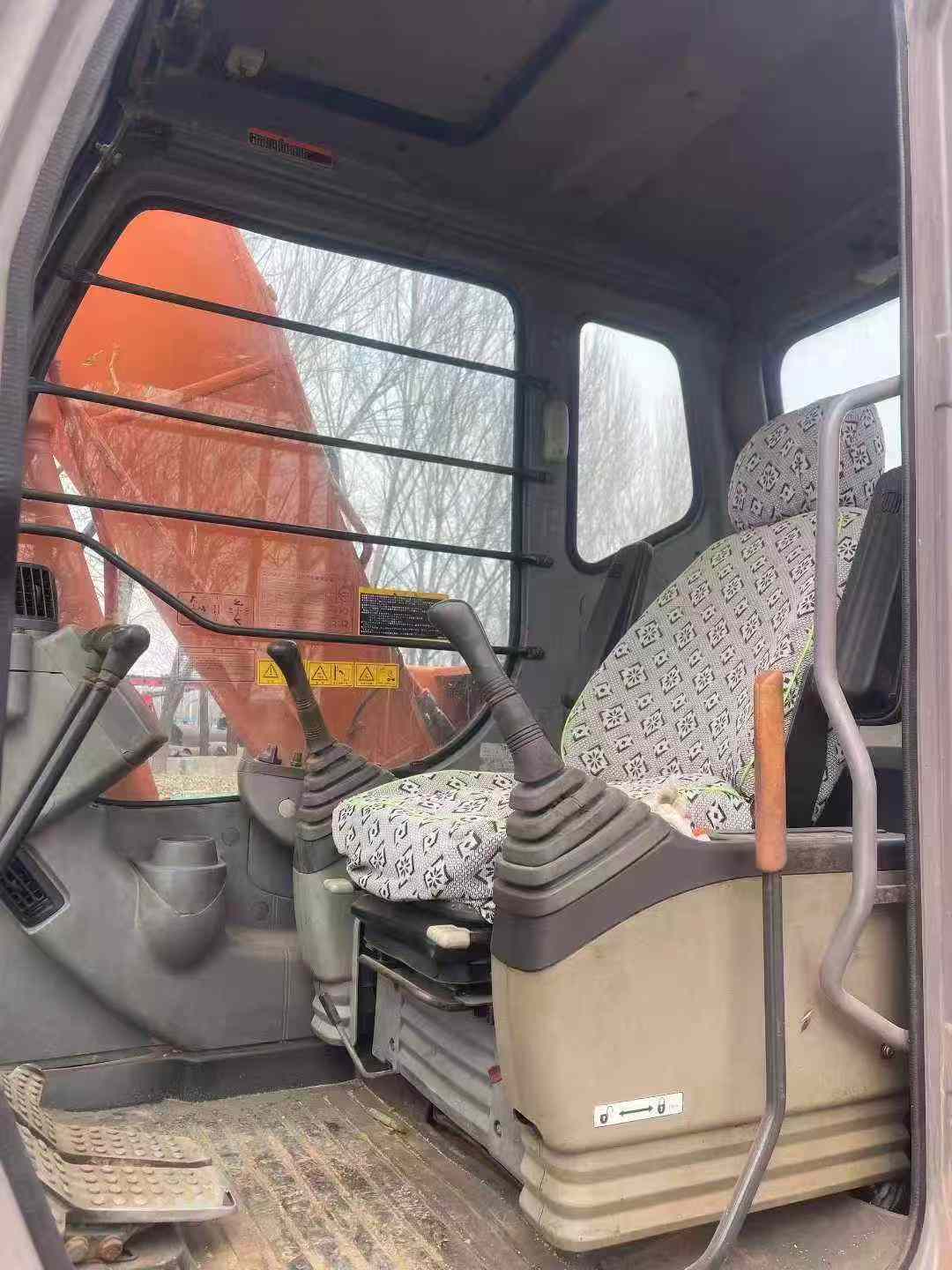 Used Hitachi EX120-6 Excavator 2016 Model / 6