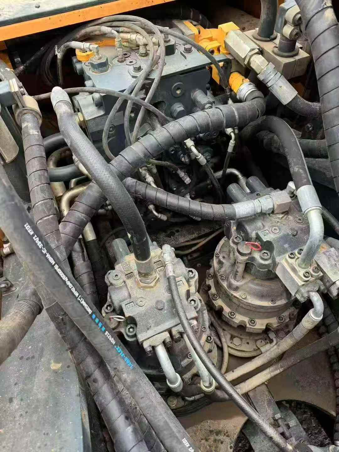 Used Hyundai R495LVS Excavator 2020 Model / 3