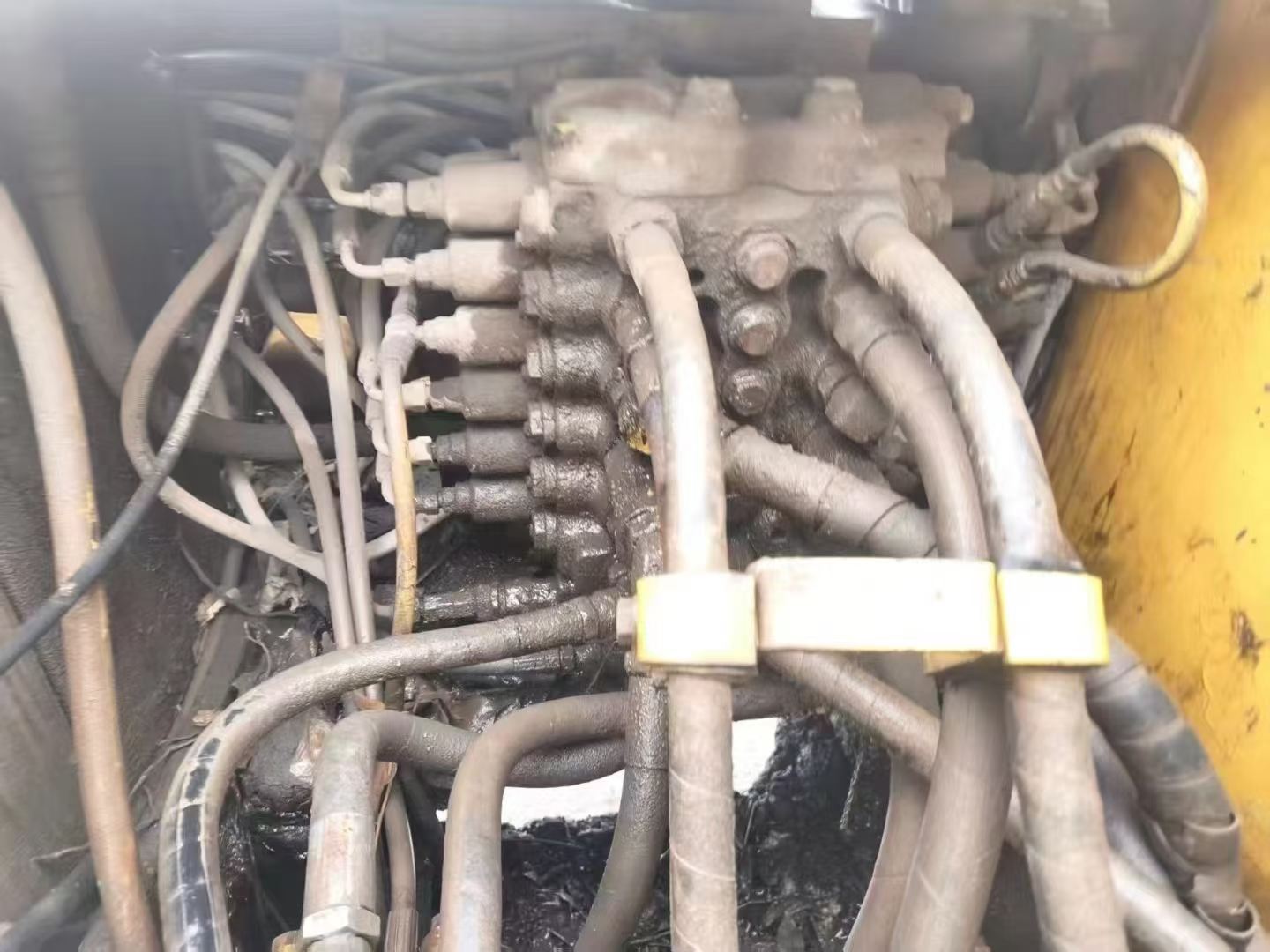 Used Komatsu PC100 Excavator 2016 Model / 7