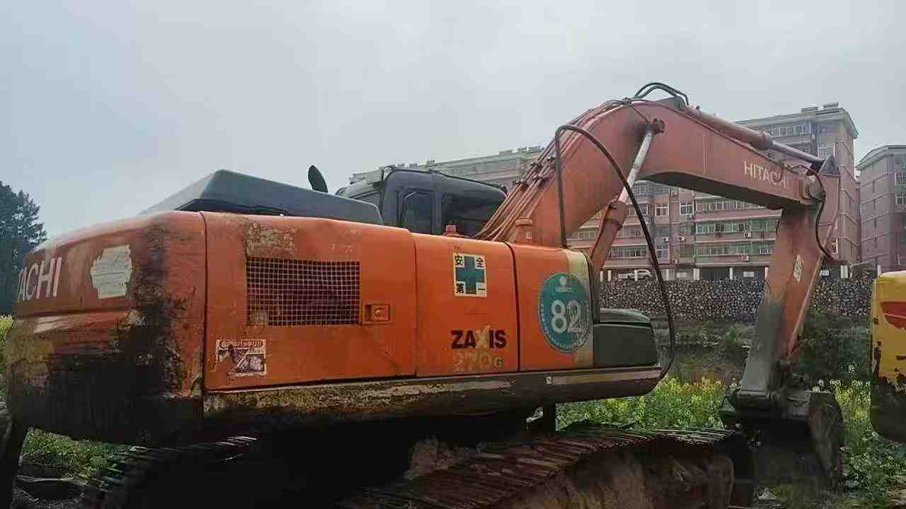 Used Hitachi ZX240 Excavator 2016 Model / 2