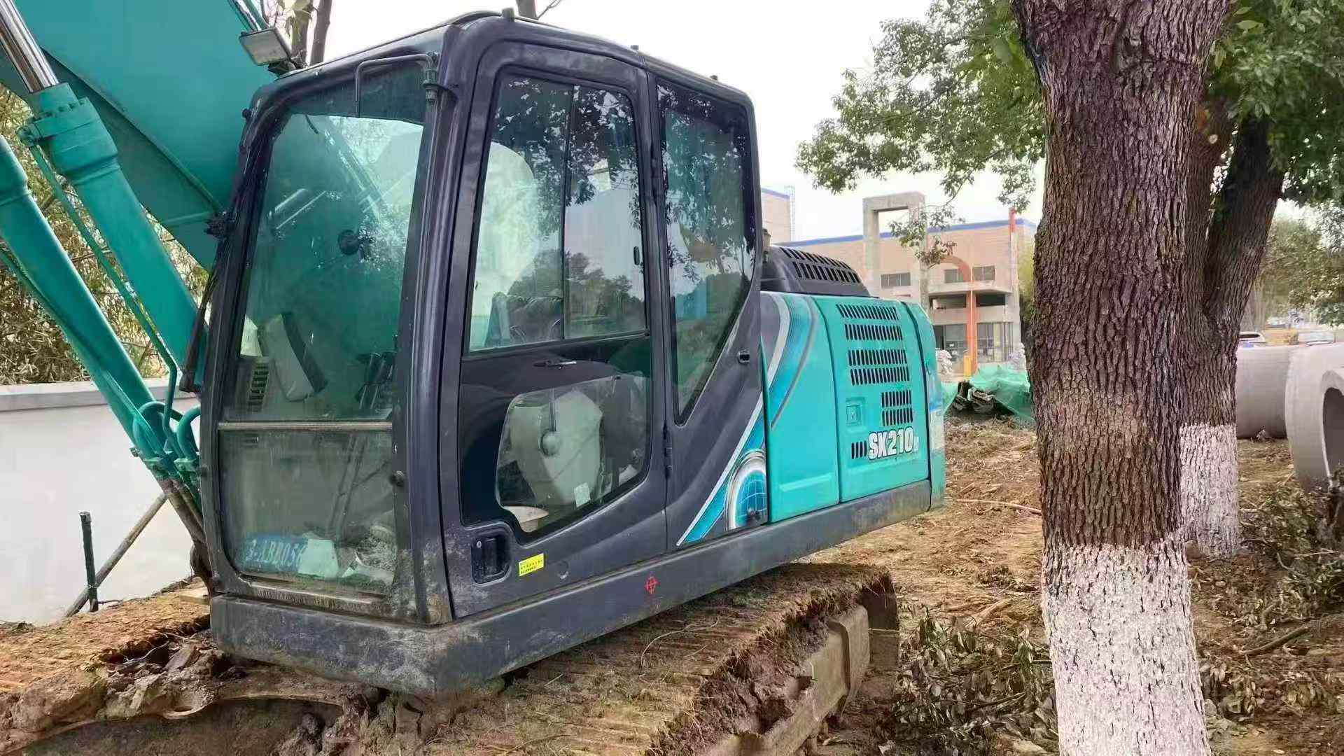 Used Kobelco SK210 Excavator 2018 Model / 3