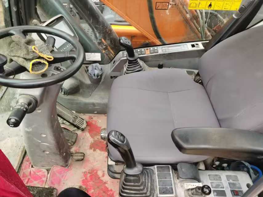 Used Doosan DH150 Excavator 2020 Model / 8