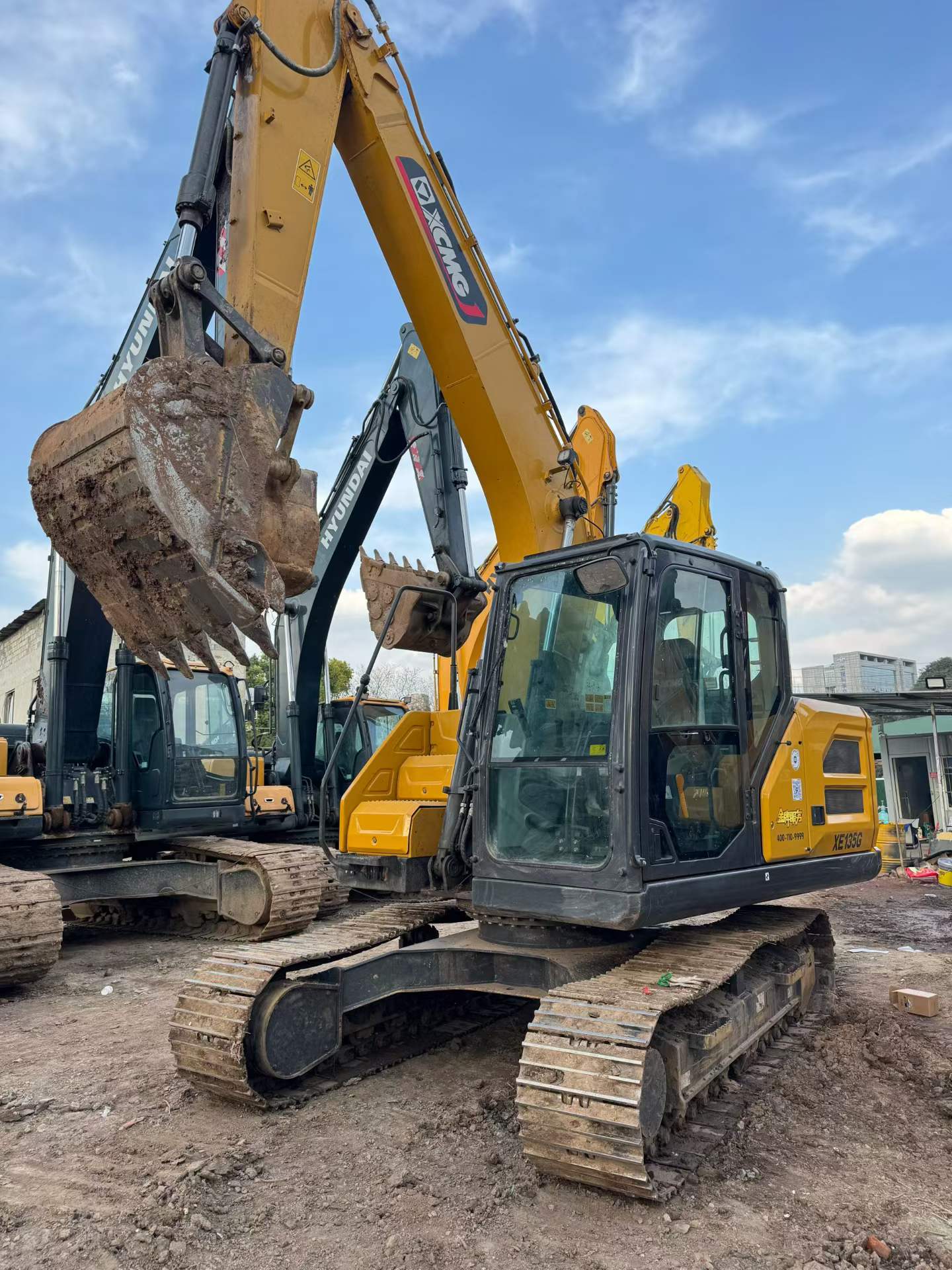 Used XCMG XE135B Excavator 2025 Model / 4