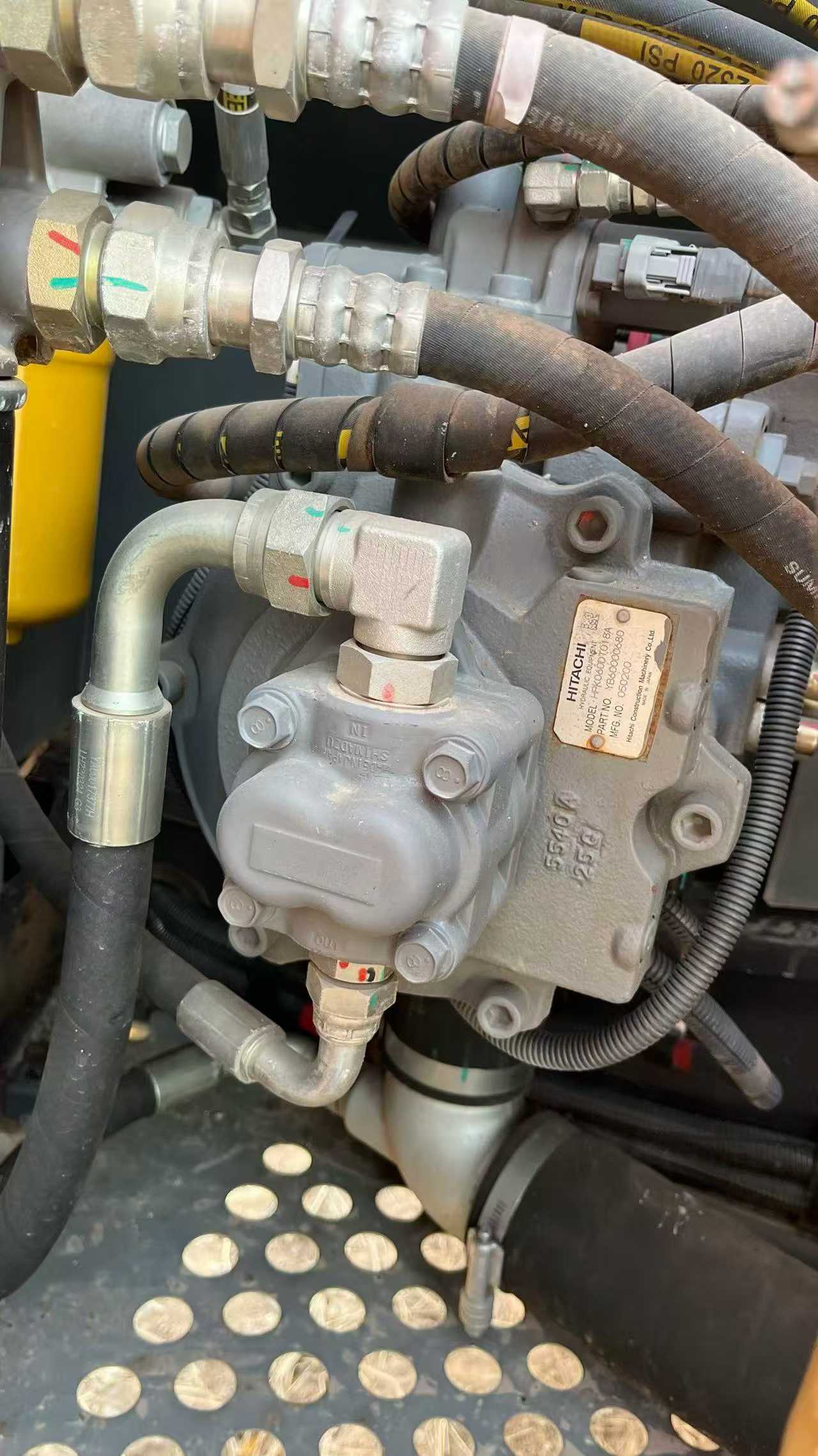 Used Hitachi EX130 Excavator 2023 Model / 9