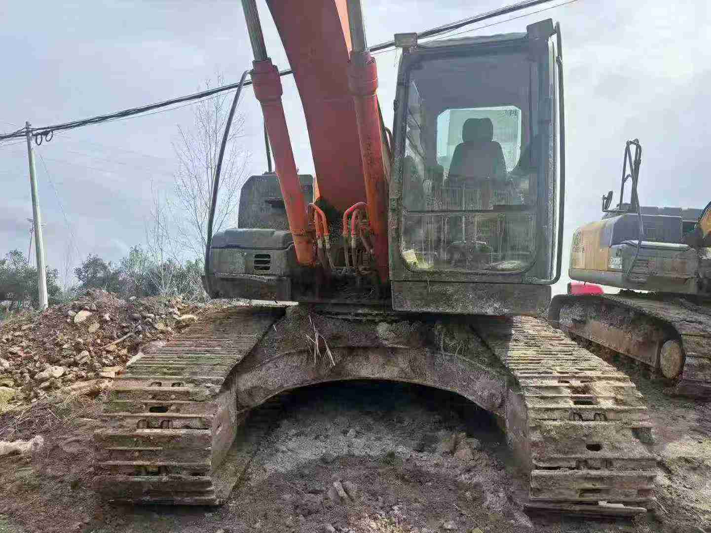 Used Hitachi ZH200-5A Excavator 2018 Model / 5