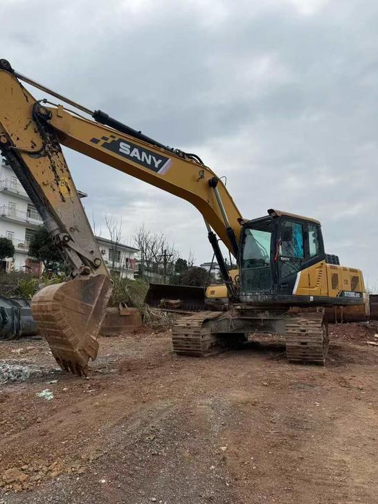 Buy Sany SY200C Used Excavator / 1