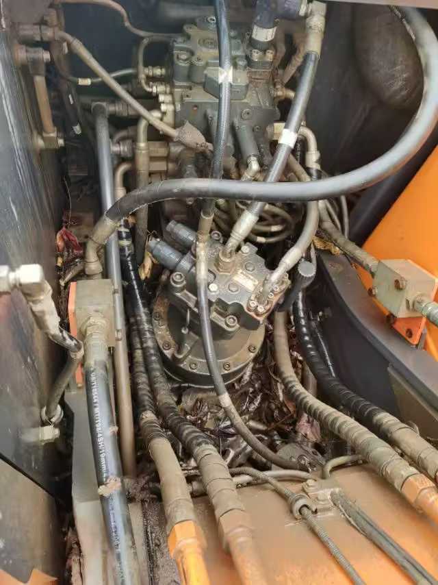 Used Doosan DH150 Excavator 2020 Model / 4