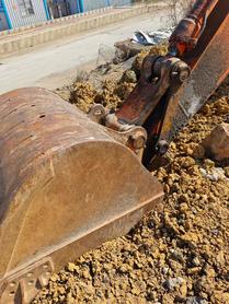 Buy Hitachi EX200-3 Used Excavator / 9 Used Hitachi EX200-3 Excavator 2016 Model / 9