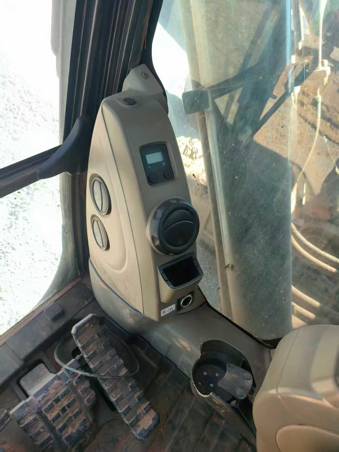 Used Case CX360 Excavator 2015 Model / 5