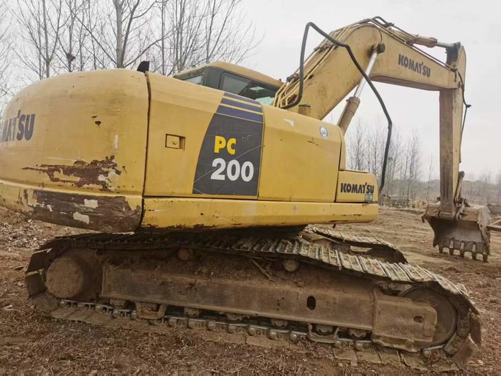 Buy Komatsu PC200 Used Excavator / 1
