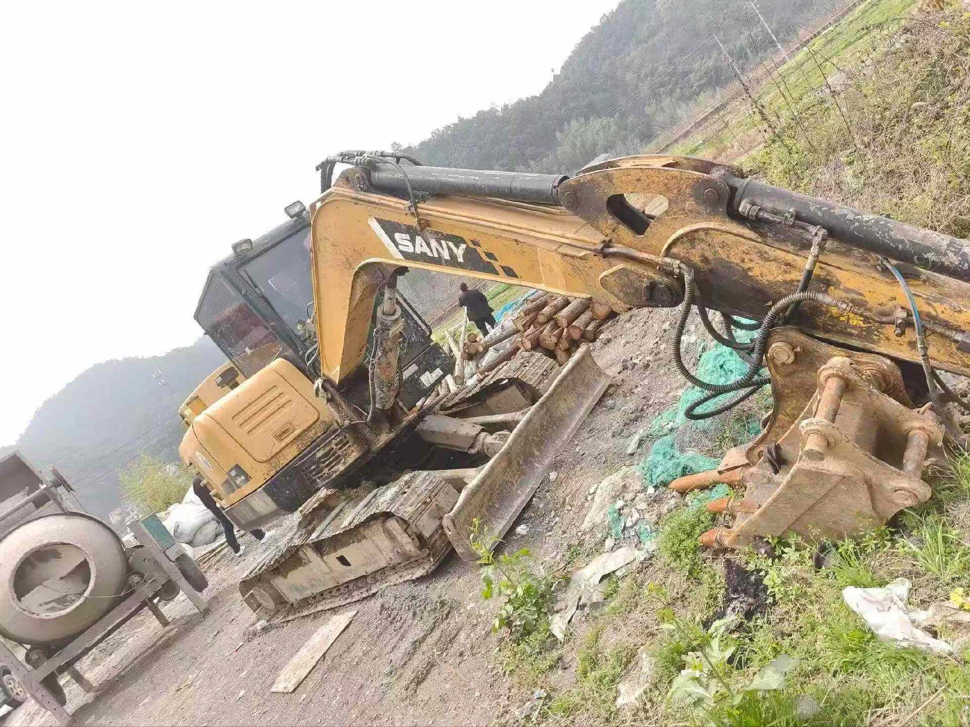 Used Sany SY60 Excavator 2017 Model / 6