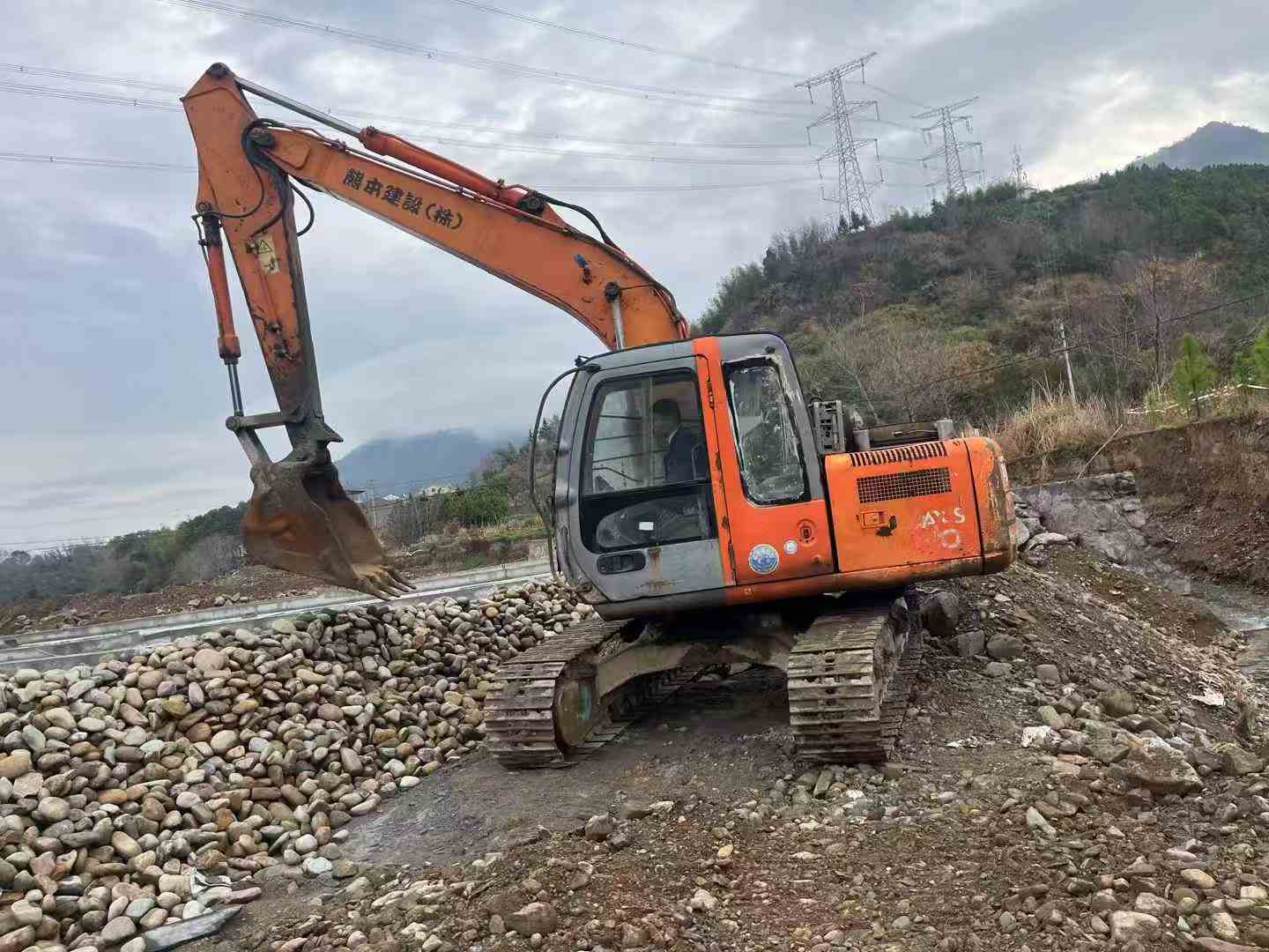 Used Hitachi EX120 Excavator 2016 Model / 3