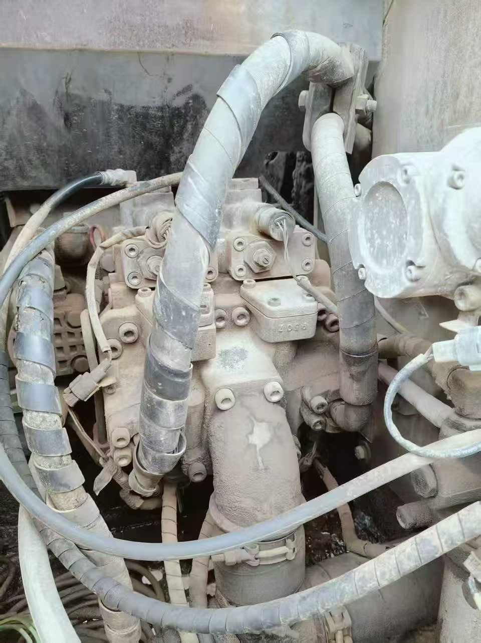 Used Hitachi EX120-5 Excavator 2016 Model / 2