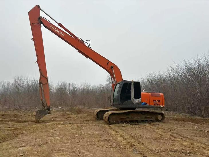 Buy Hitachi EX210 Used Excavator / 1