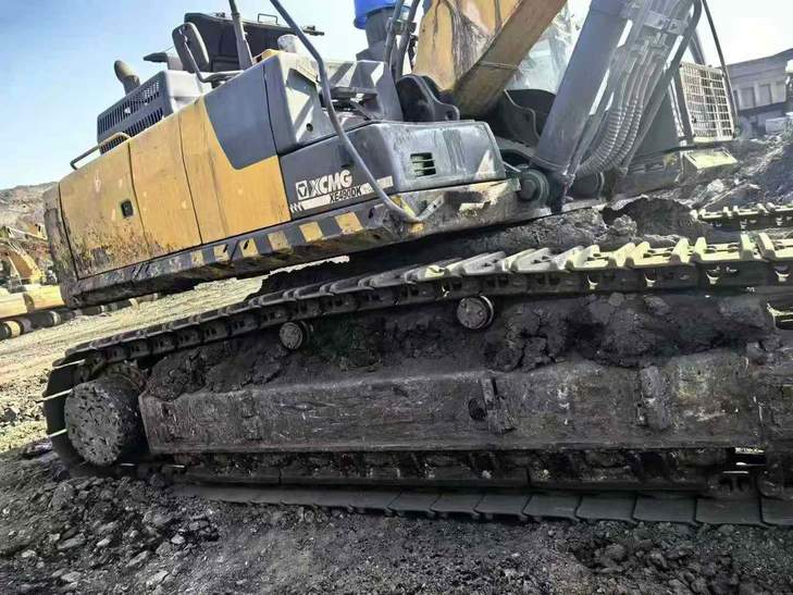 Buy XCMG XE490D Used Excavator / 1