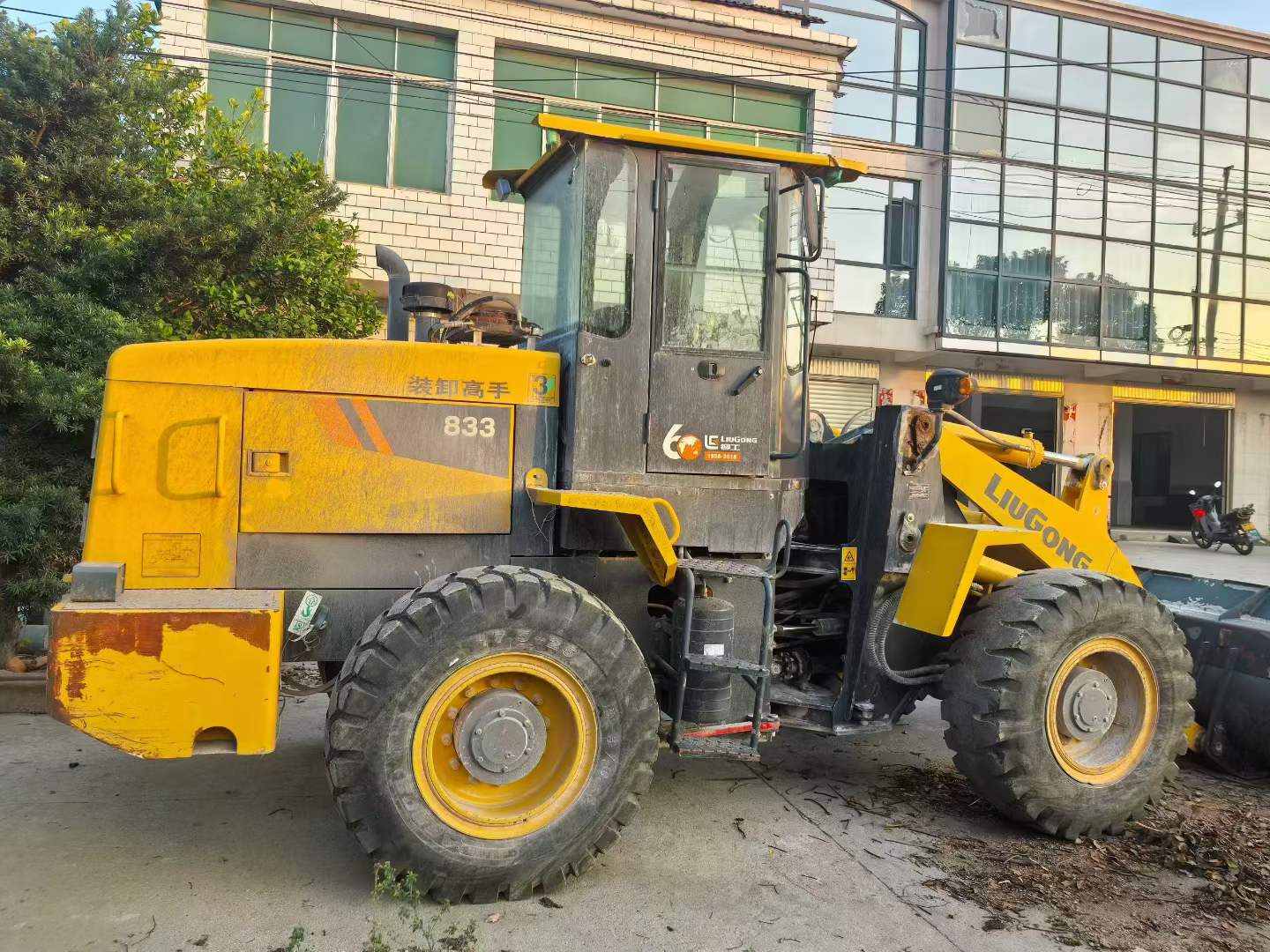 Buy LiuGong CLG833 Used Loader / 8