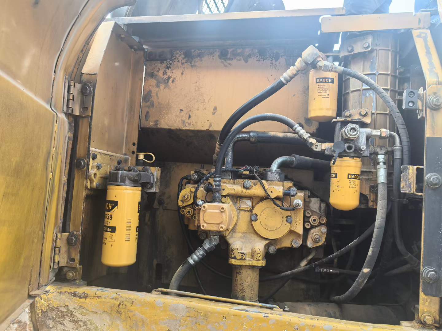 Used Caterpillar 320A Excavator 2016 Model / 6