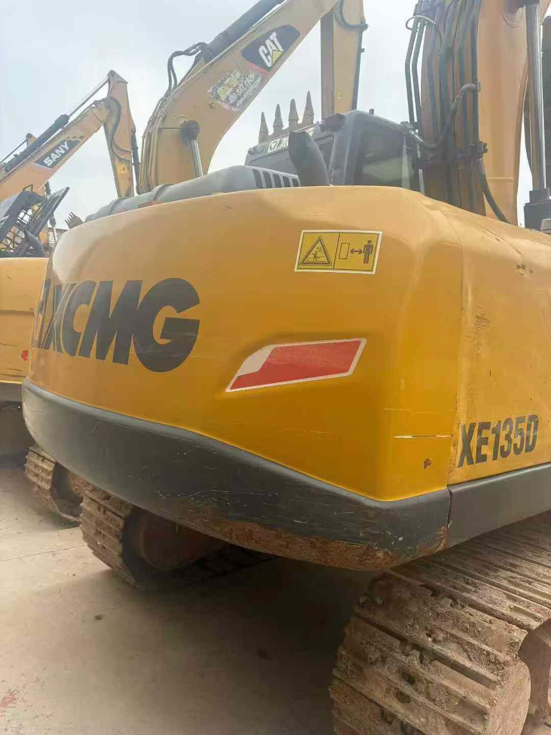 Used XCMG XE135B Excavator 2021 Model / 6
