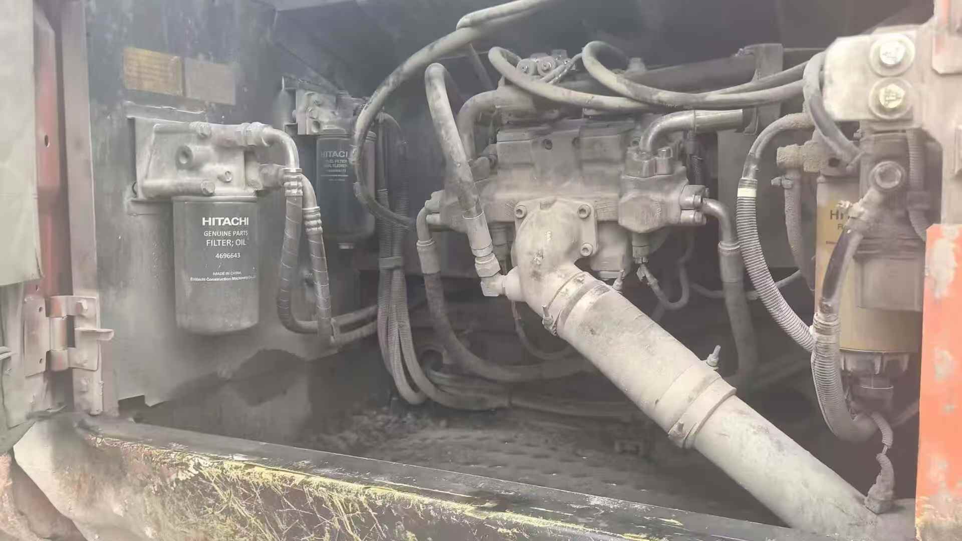 Used Hitachi ZX240 Excavator 2018 Model / 2