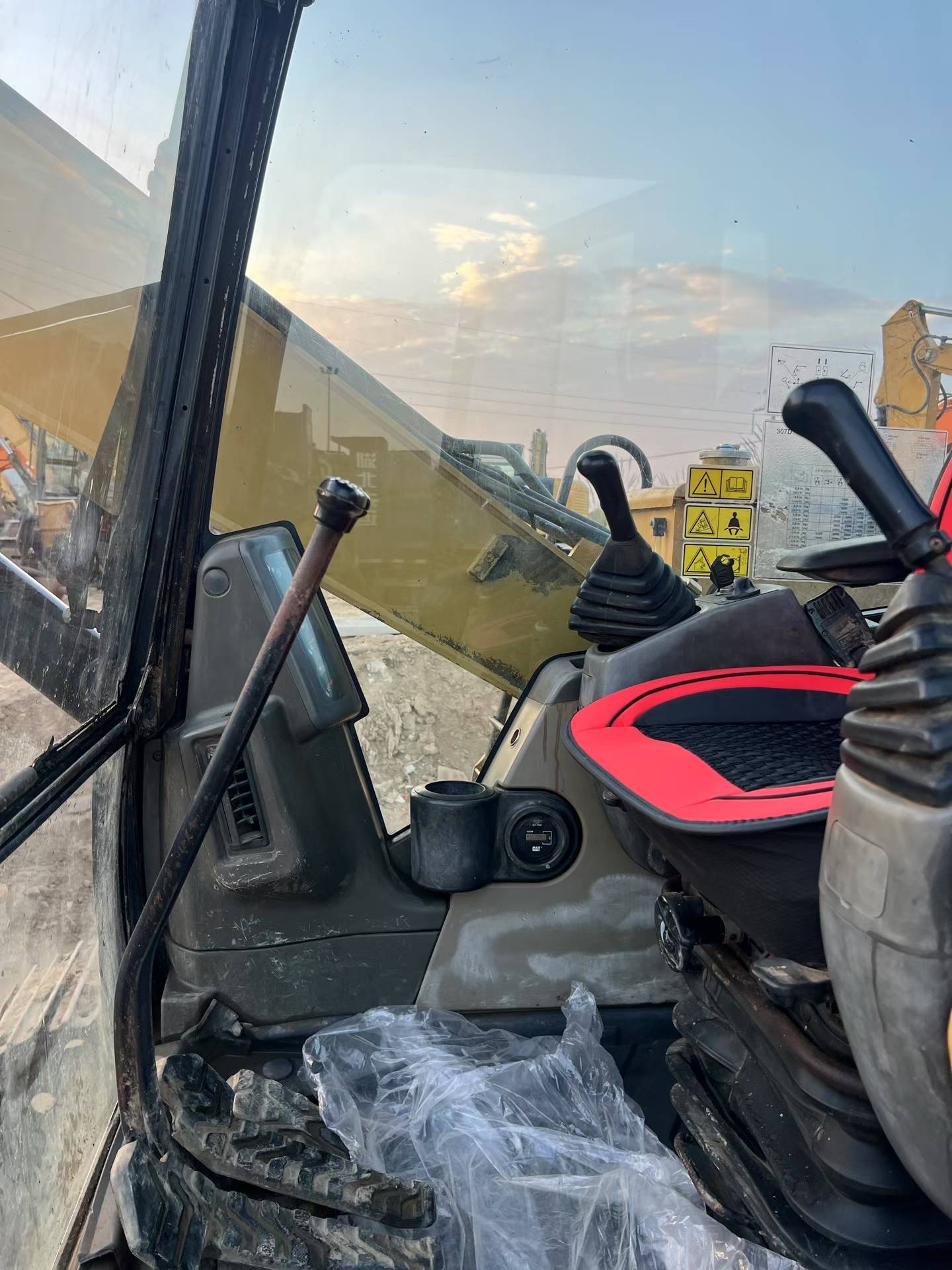 Used Caterpillar 307B Excavator 2016 Model / 6