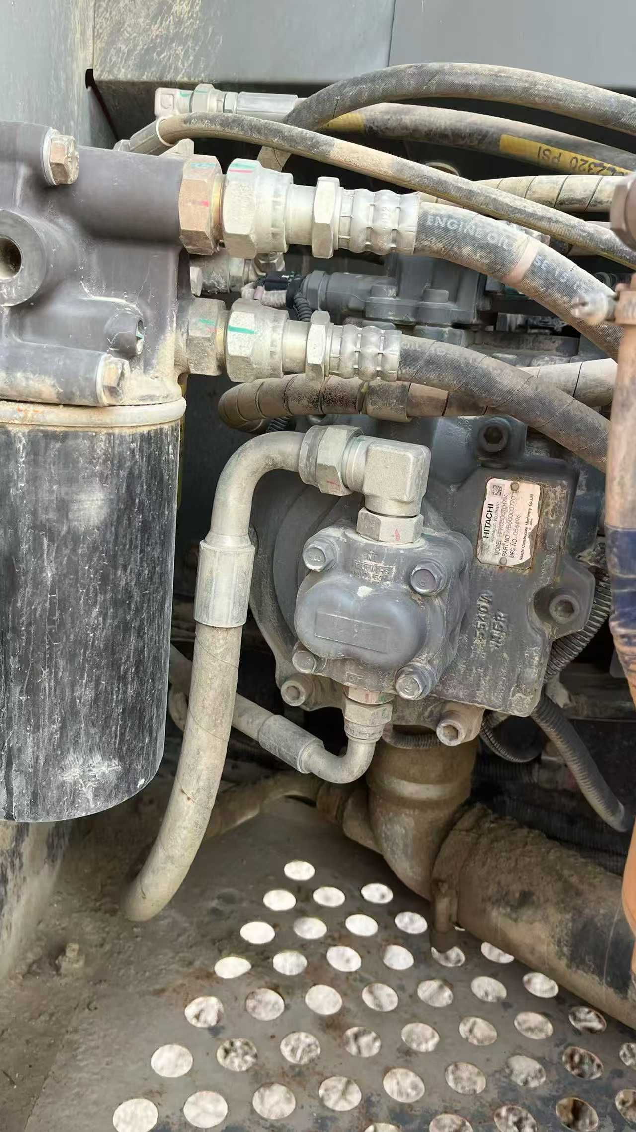 Used Hitachi EX130 Excavator 2022 Model / 3