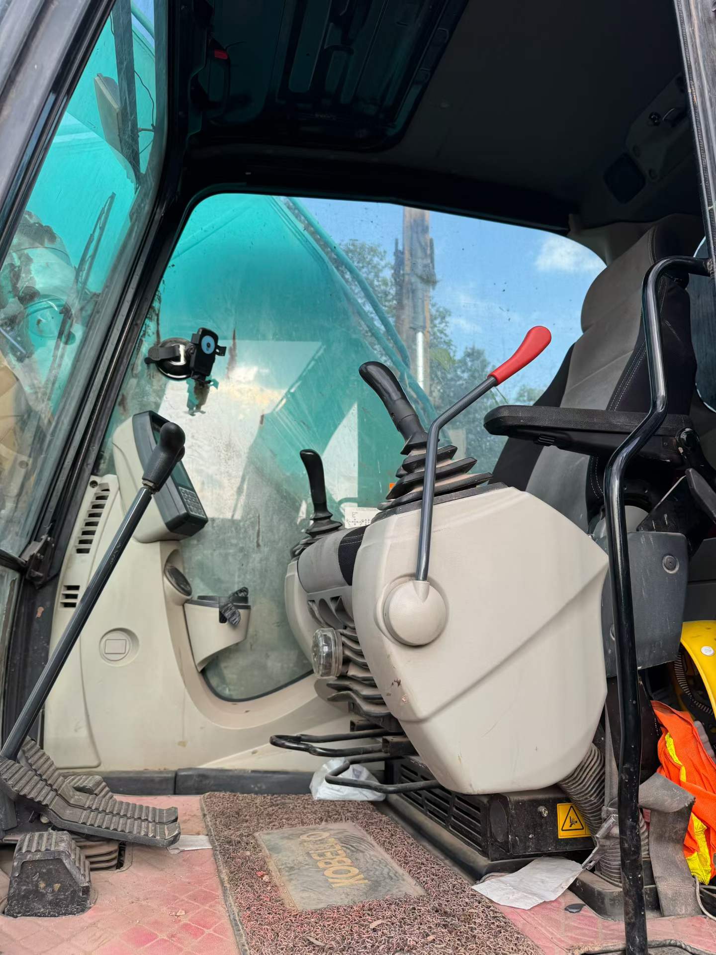 Used Kobelco SK260 Excavator 2020 Model / 4