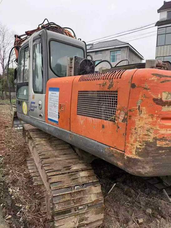 Buy Hitachi EX200-3 Used Excavator / 1