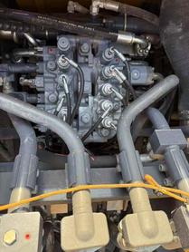 Buy XCMG LW800K Used Excavator / 4 Used XCMG LW800K Excavator 2022 Model / 4