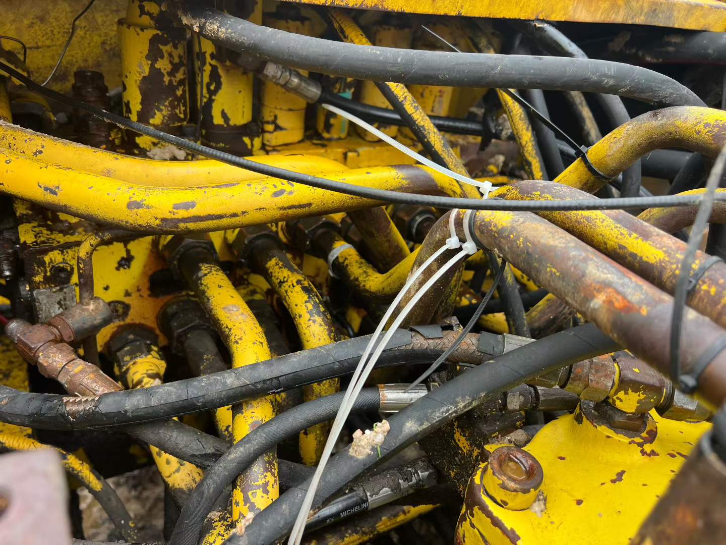 Used Kobelco SK200-3 Excavator 2016 Model / 2