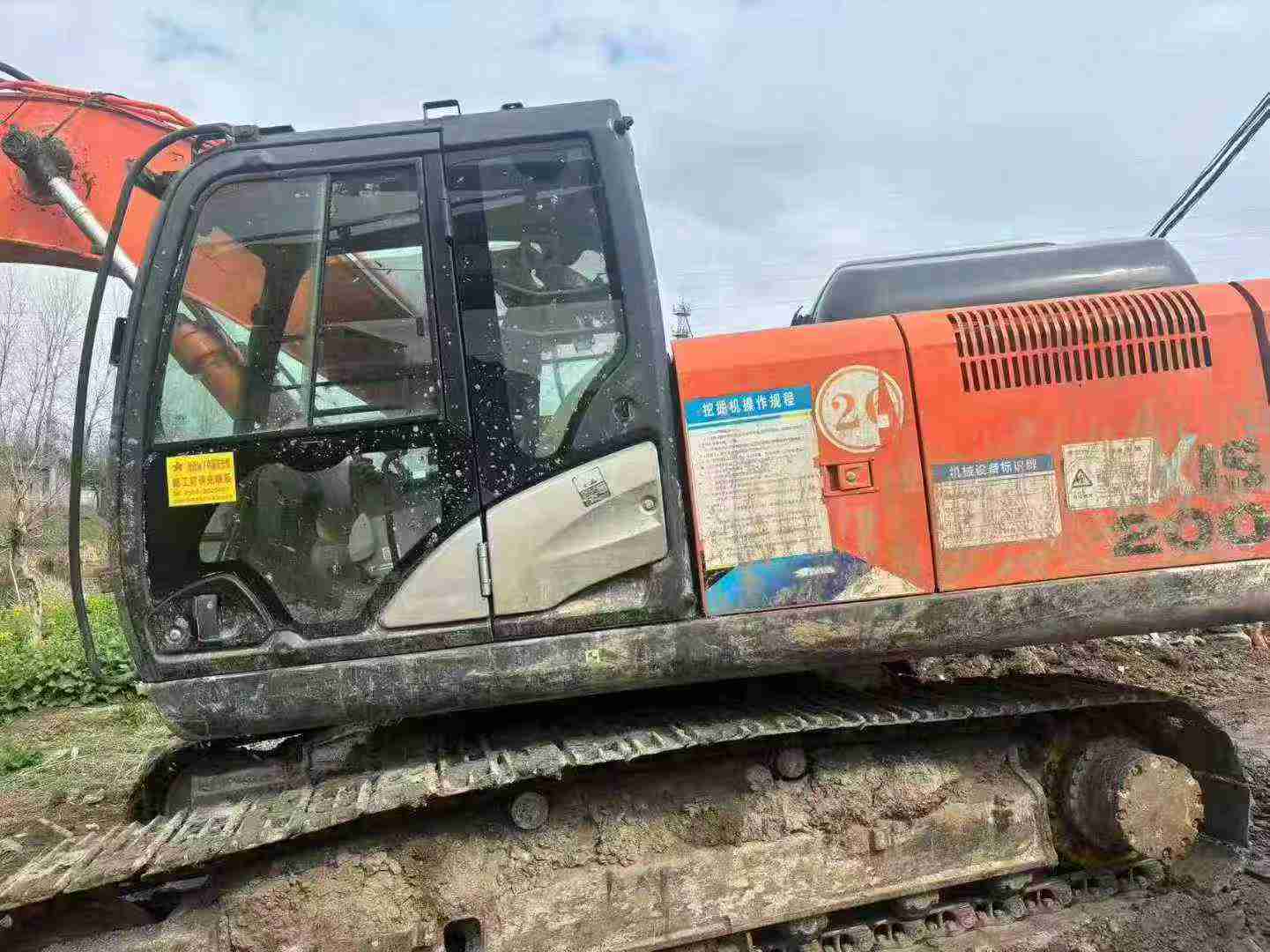 Used Hitachi ZH200-5A Excavator 2018 Model / 4