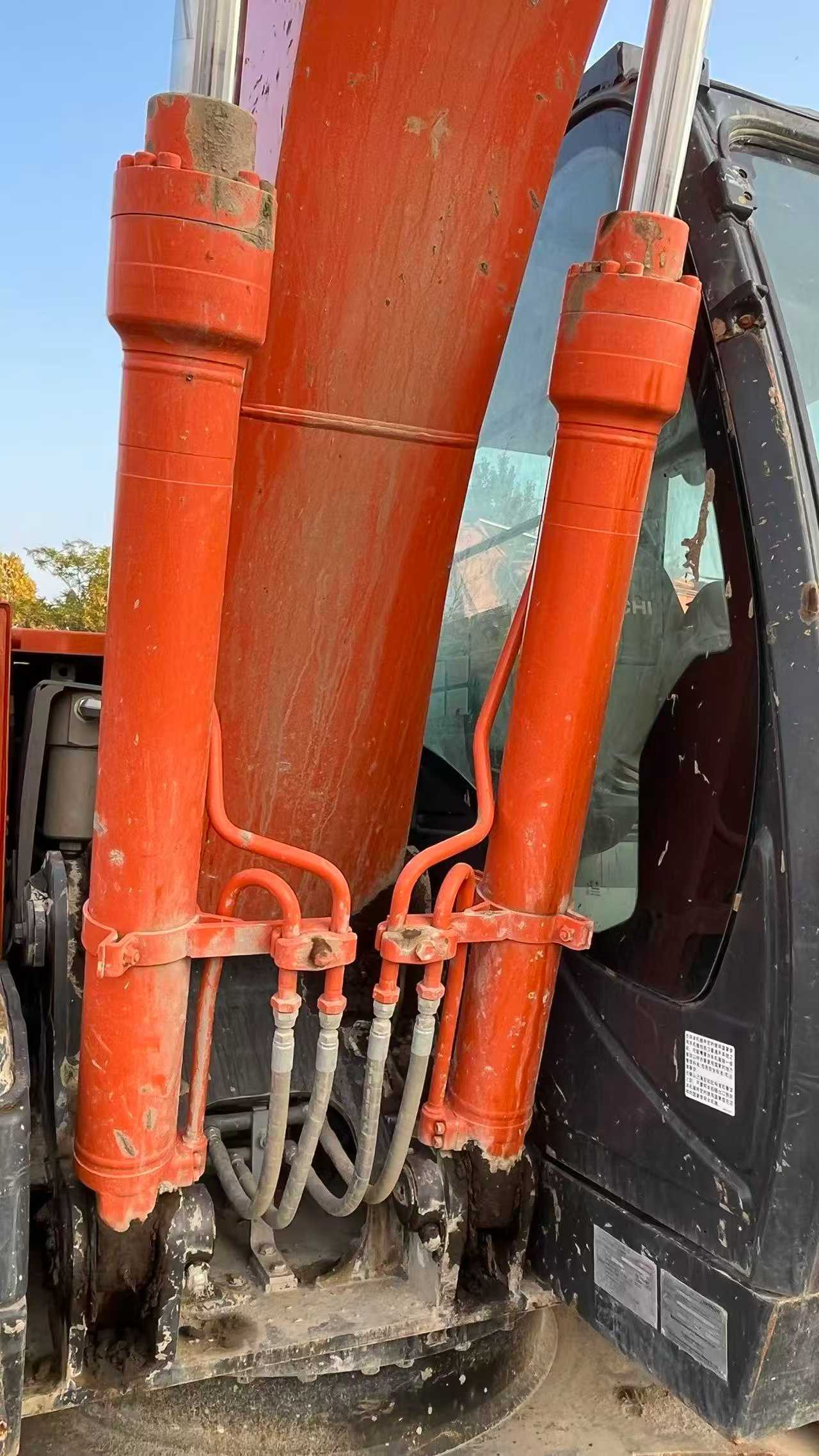 Used Hitachi EX130 Excavator 2022 Model / 4