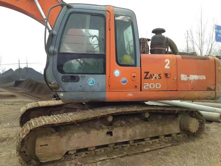 Buy Hitachi EX200 Used Excavator / 1