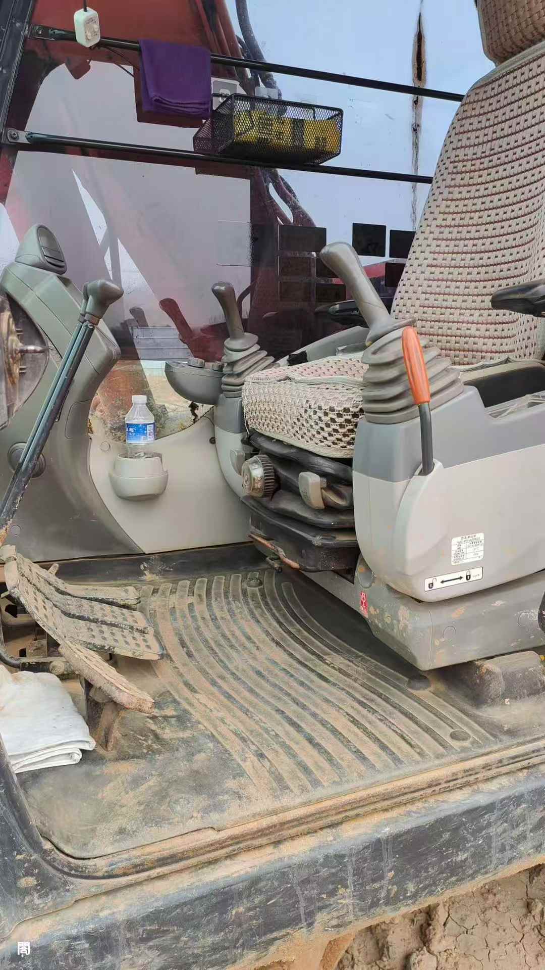 Used Hitachi ZX130-5A Excavator 2016 Model / 6