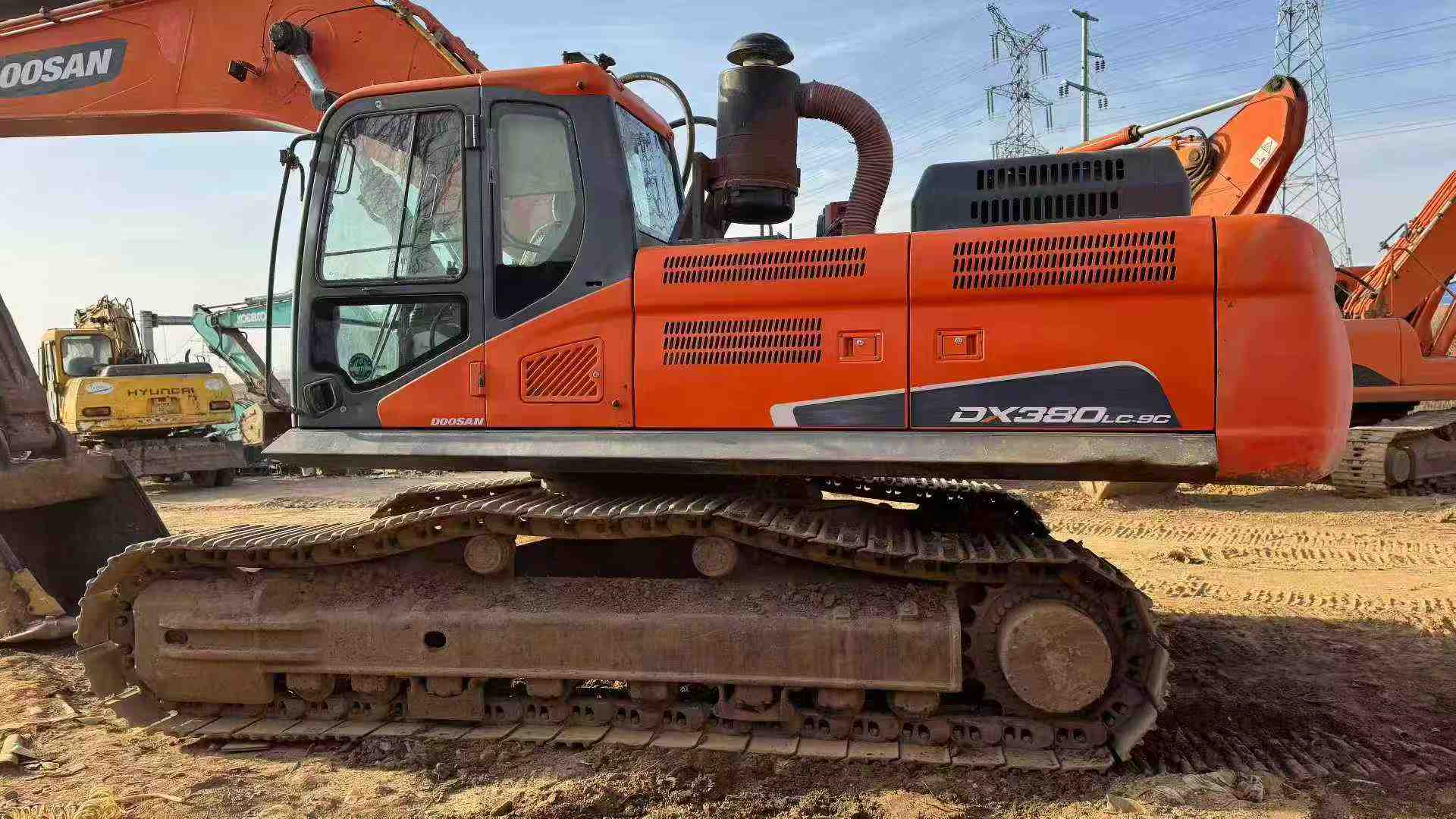 Used Doosan DX380LC-5 Excavator 2017 Model / 3