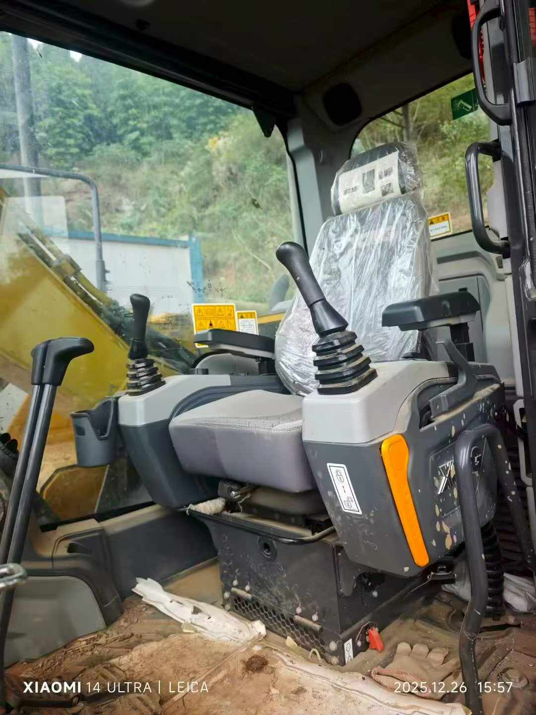 Used XCMG XE105GA Excavator 2024 Model / 4
