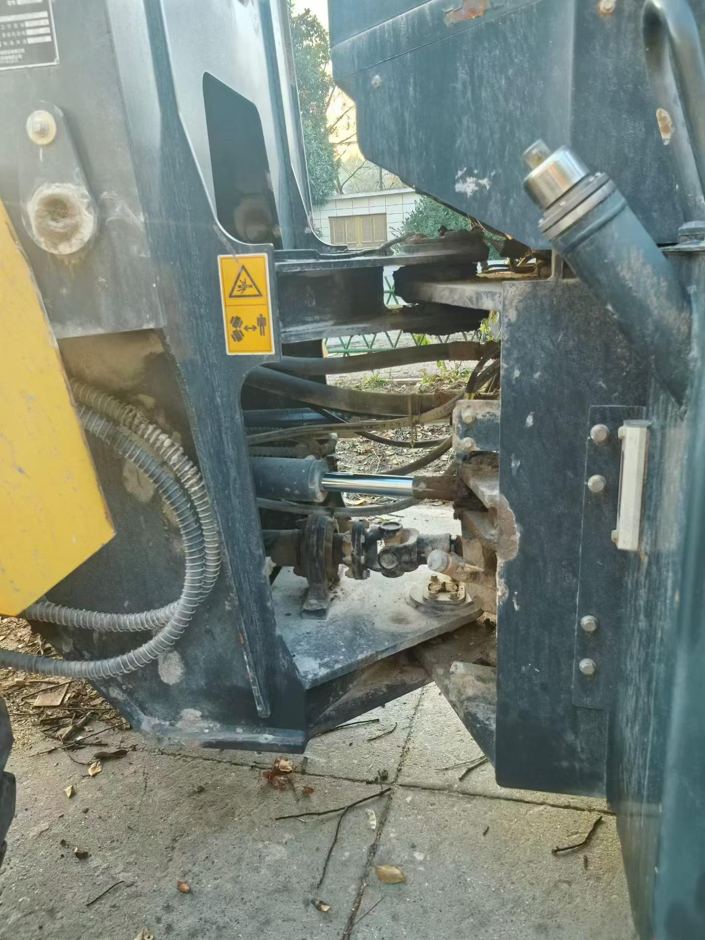 Buy LiuGong CLG833 Used Loader / 4