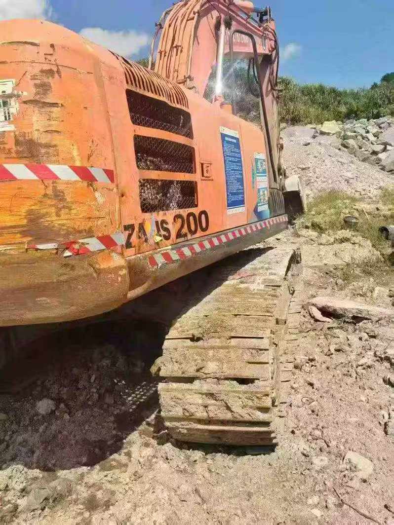 Used Hitachi EX200 Excavator 2014 Model / 2