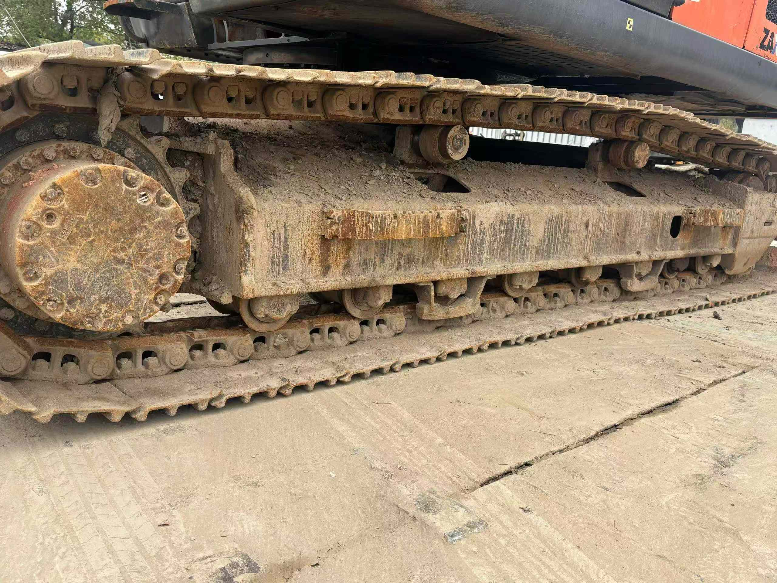 Used Hitachi ZL210LC-5G Excavator 2016 Model / 8