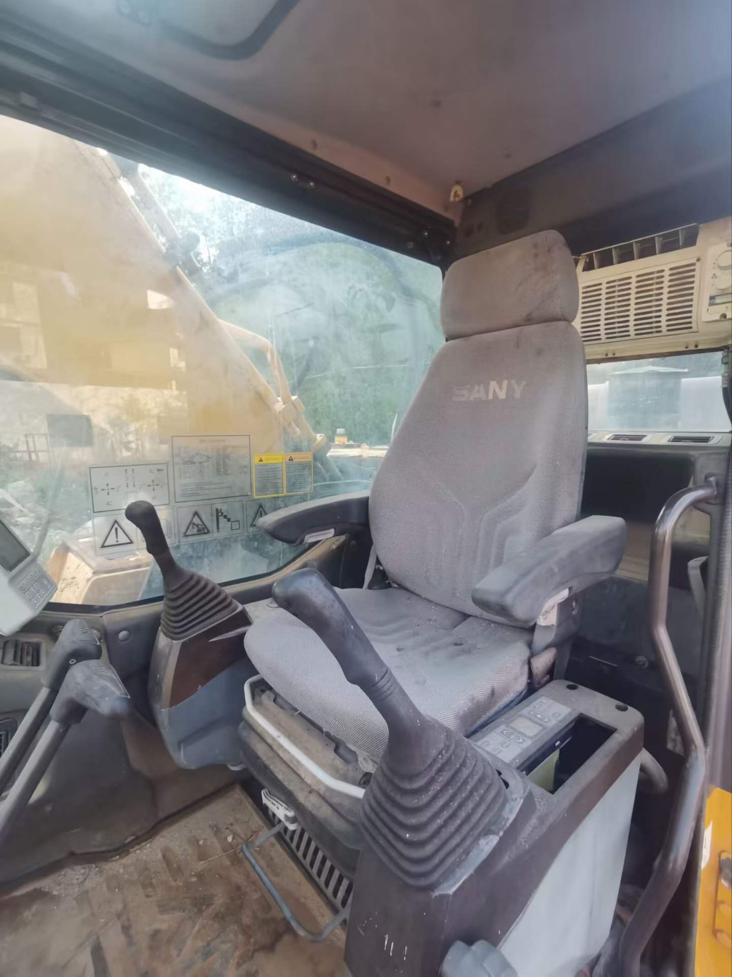 Used Sany SY285C Excavator 2014 Model / 5