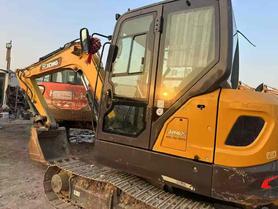 Buy XCMG LW60G Used Excavator / 4 Used XCMG LW60G Excavator 2024 Model / 4