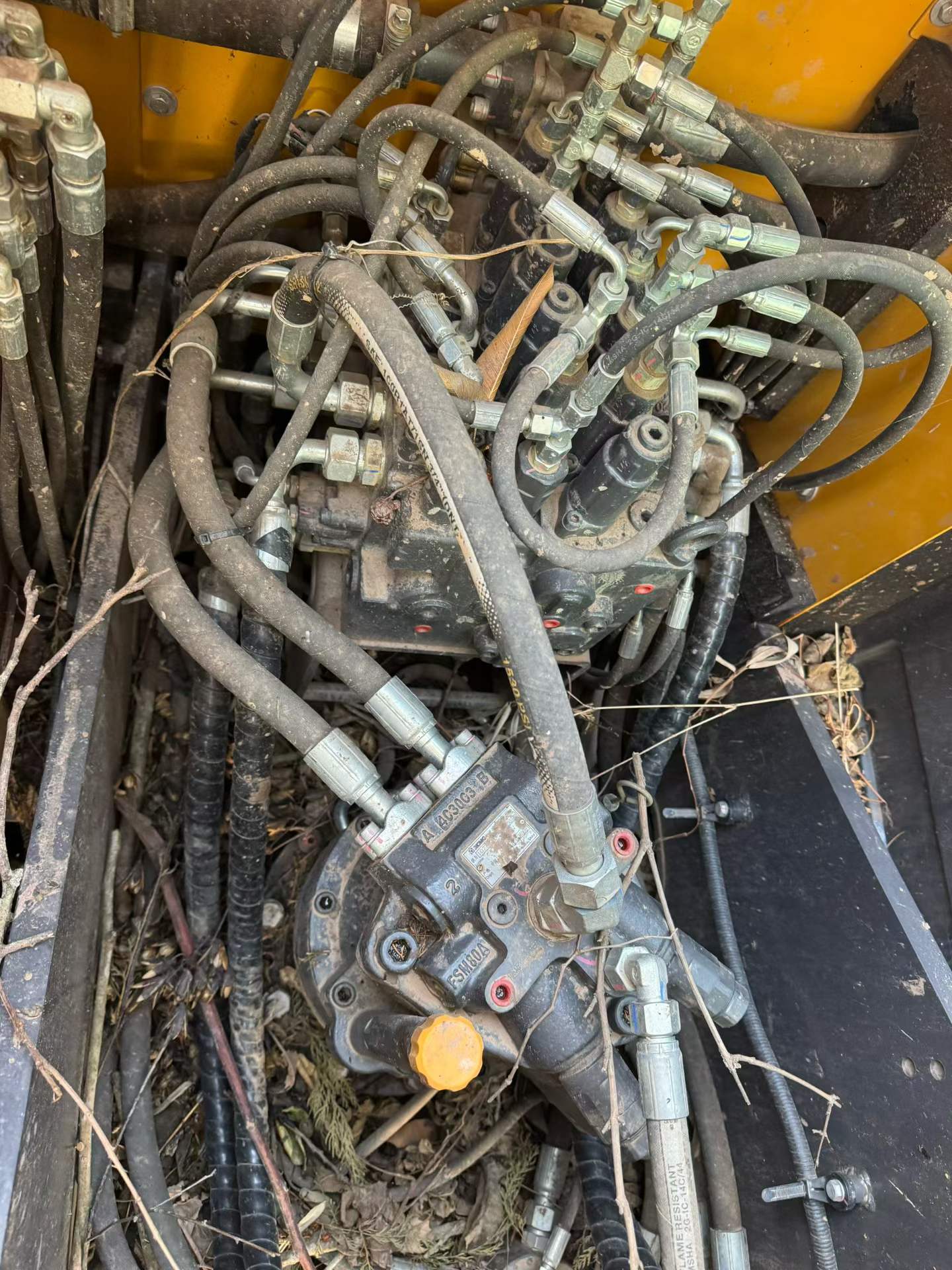 Used XCMG XE135B Excavator 2025 Model / 8