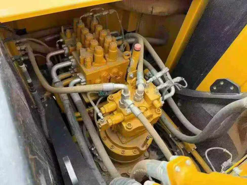 Used Sany SY215C Excavator 2021 Model / 7