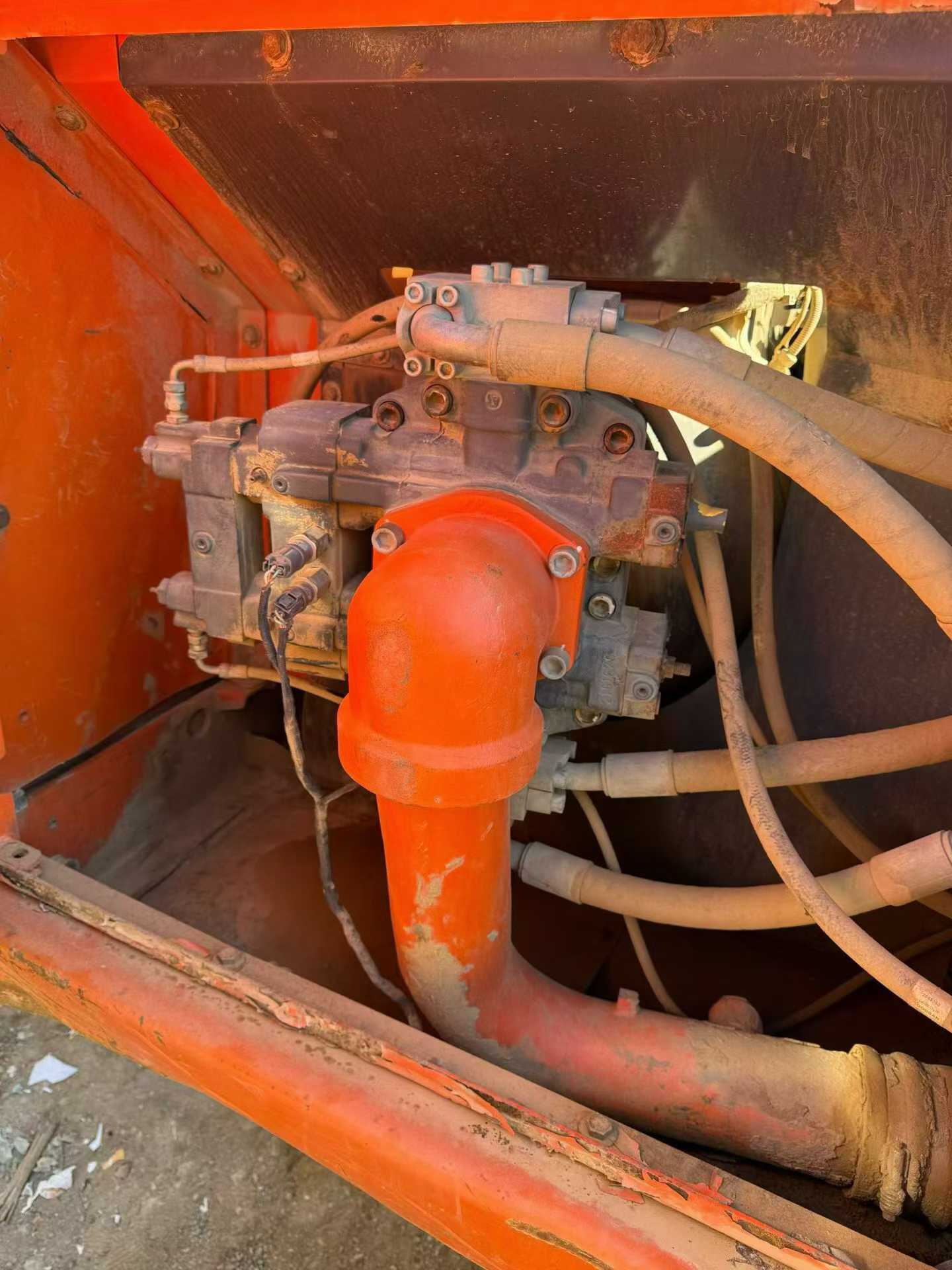 Used Doosan DX345 Excavator 2012 Model / 6