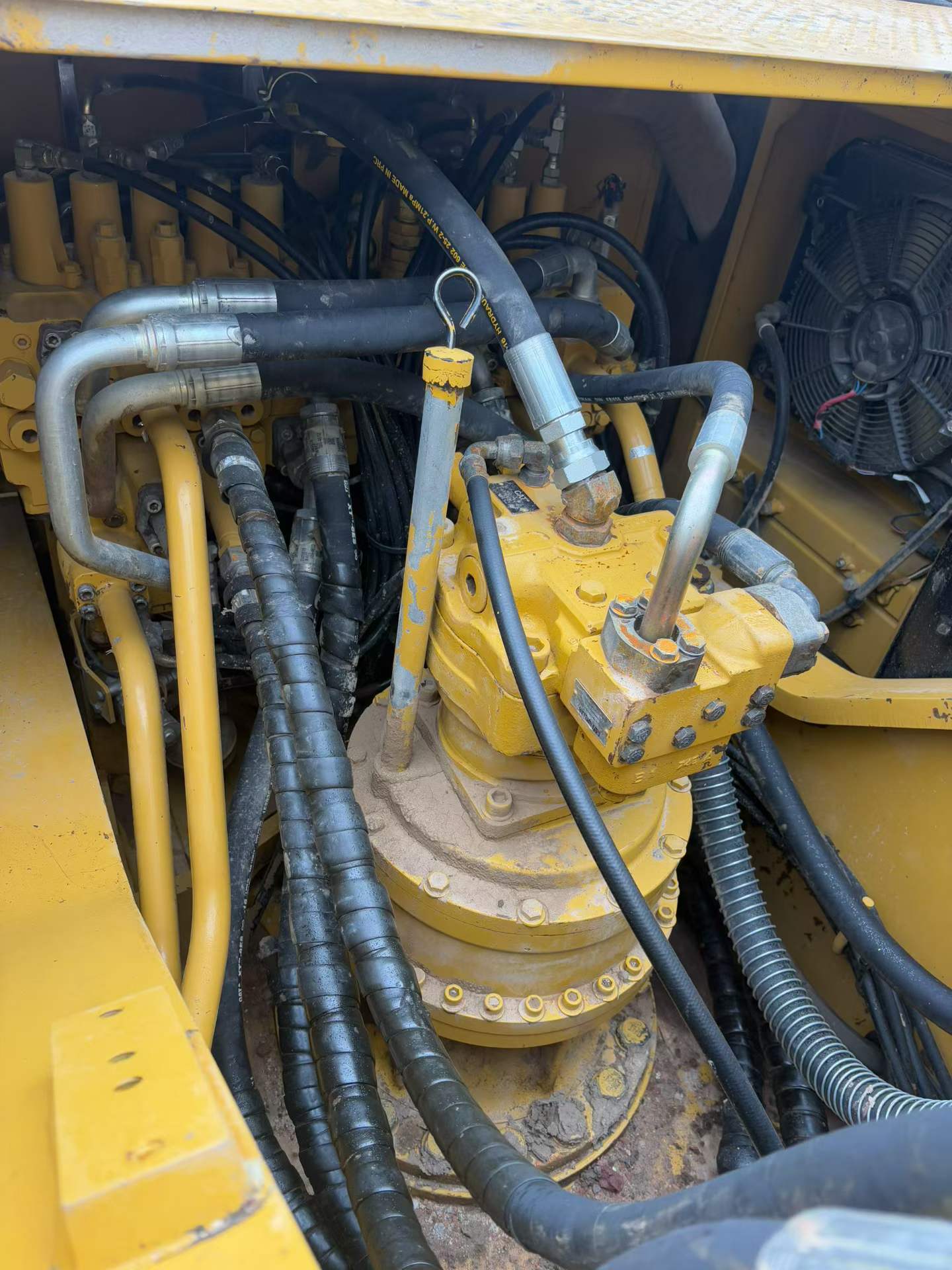 Used Caterpillar 330B Excavator 2017 Model / 7