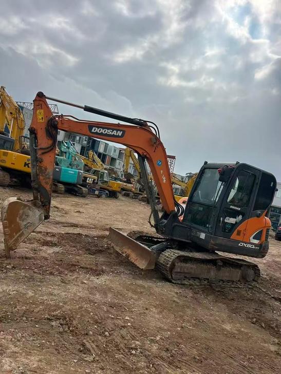Buy Doosan DX60-9C Used Excavator / 1