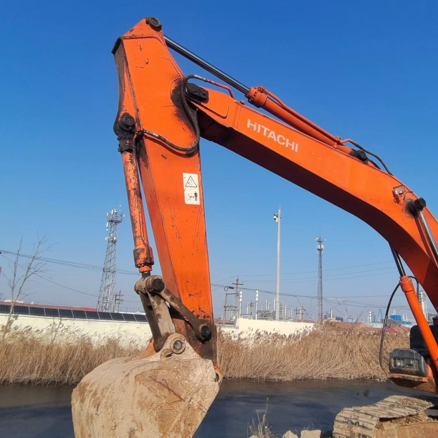 Used Hitachi EX200 Excavator 2006 Model / 2